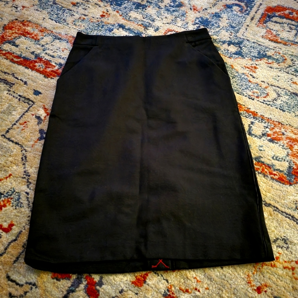 Brand new, never worn black pencil skirt